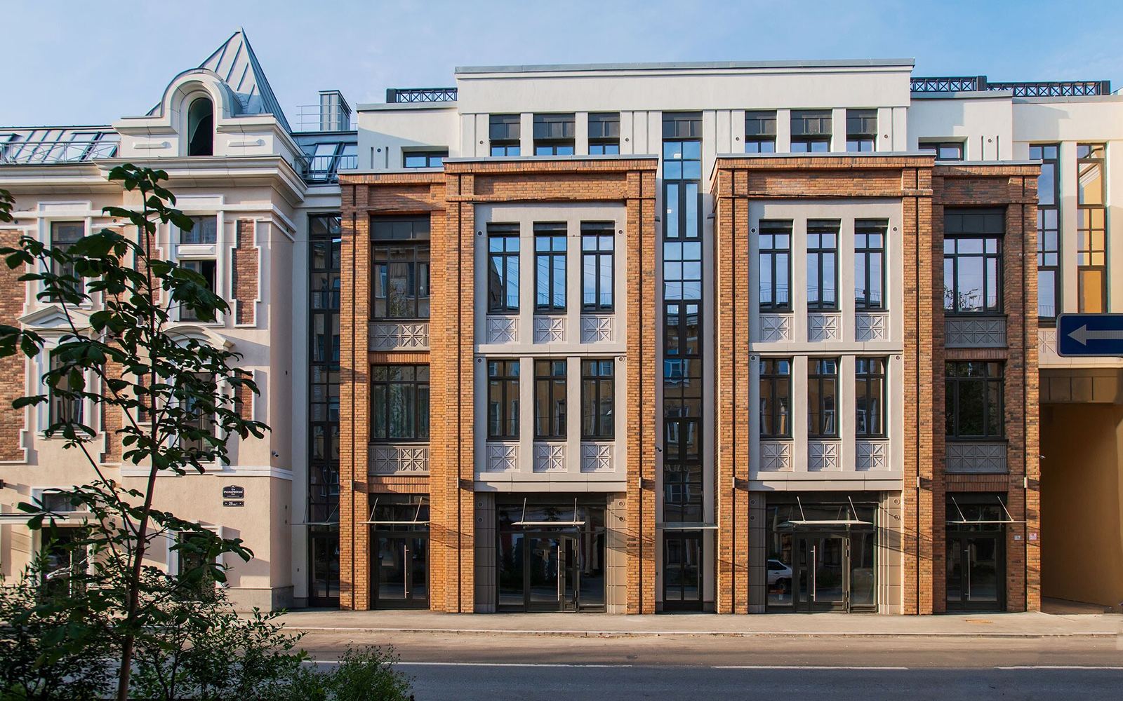 Созидатели, фотография комплекса